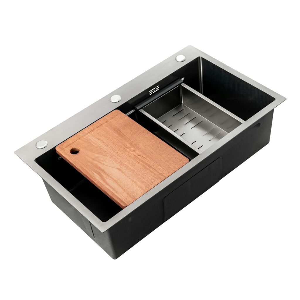 Sus Kitchen Sink (17)
