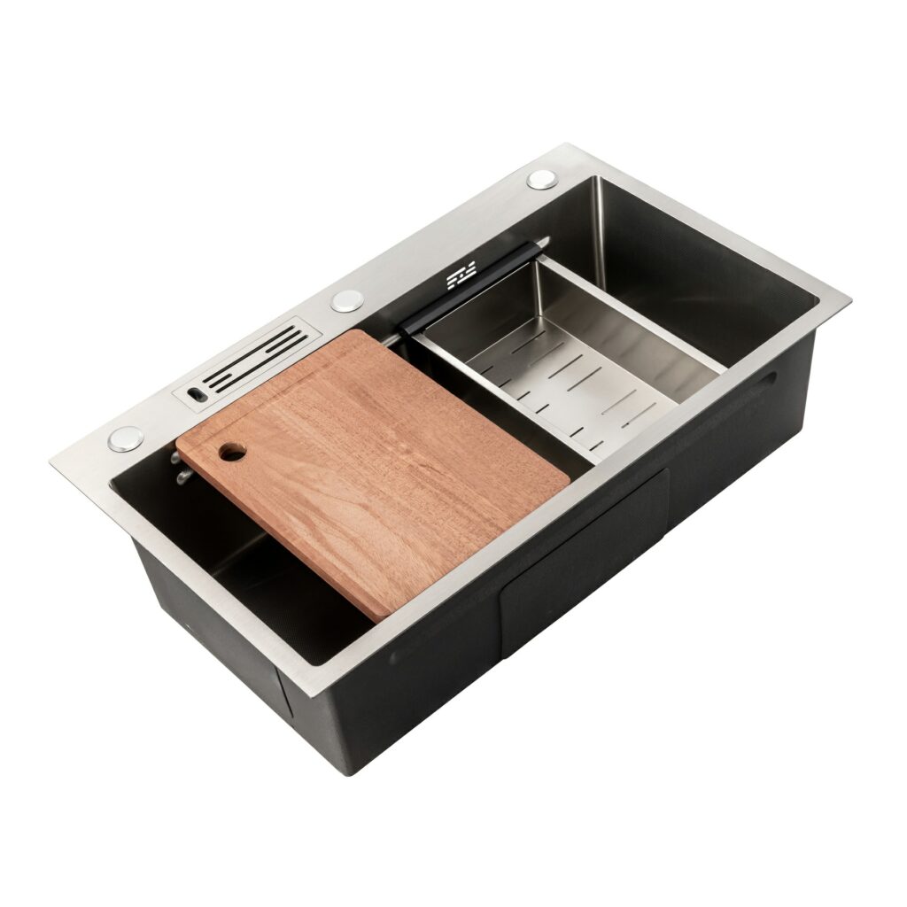 Sus Kitchen Sink (19)