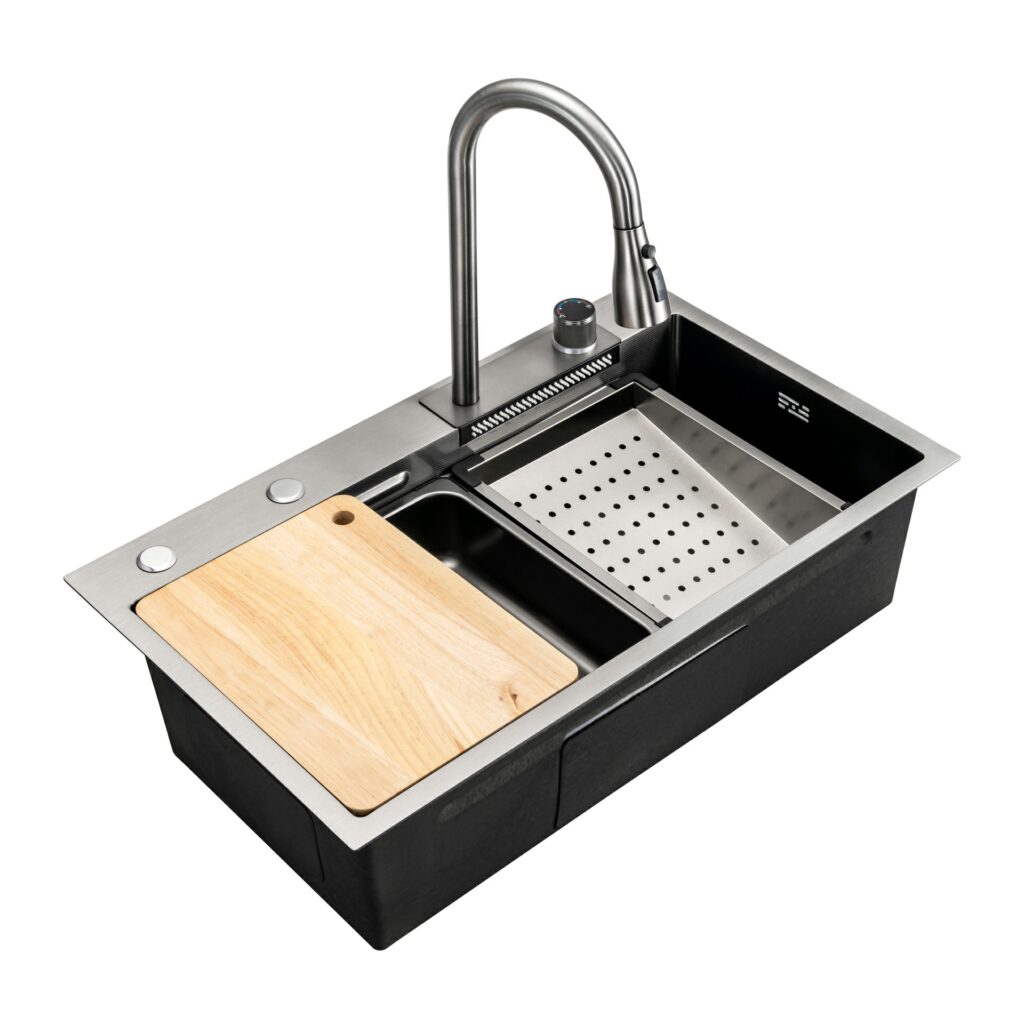 Sus Kitchen Sink (32)